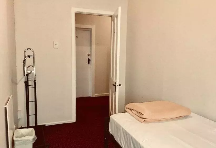 צימר Freemans Backpackers Lodge   Hostel