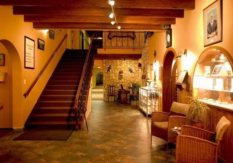 هتل Deutsches Haus Swakopmund