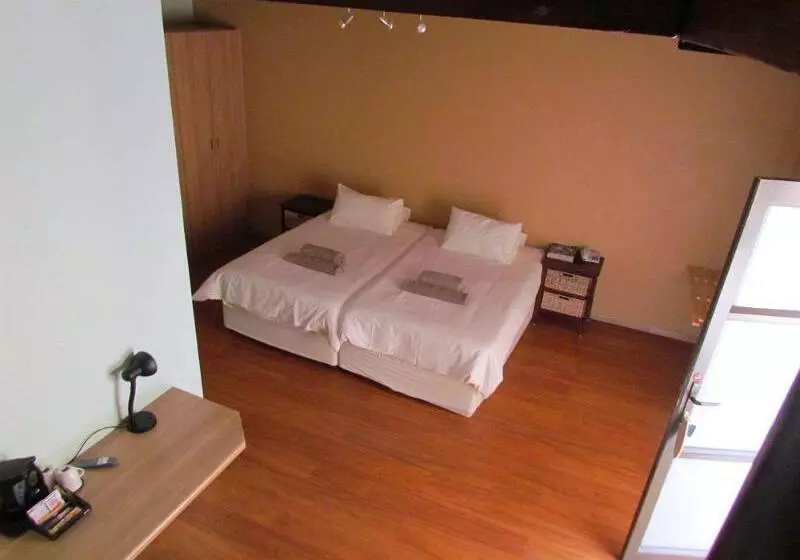 هتل Deutsches Haus Swakopmund