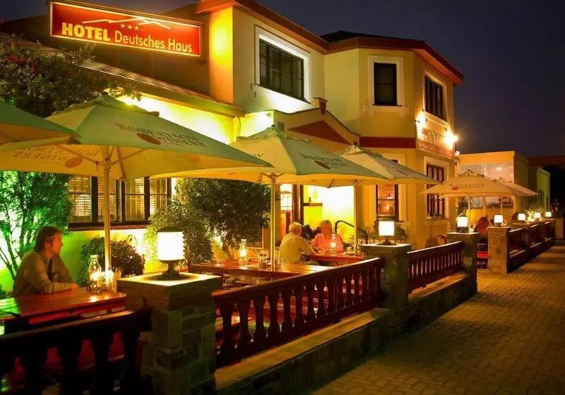 هتل Deutsches Haus Swakopmund