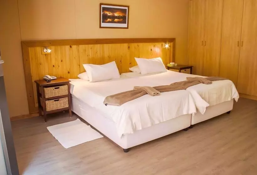 هتل Deutsches Haus Swakopmund