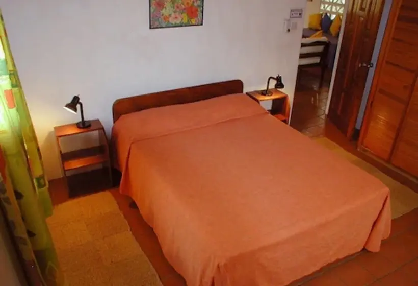 هتل Lance Aux Epines Cottages