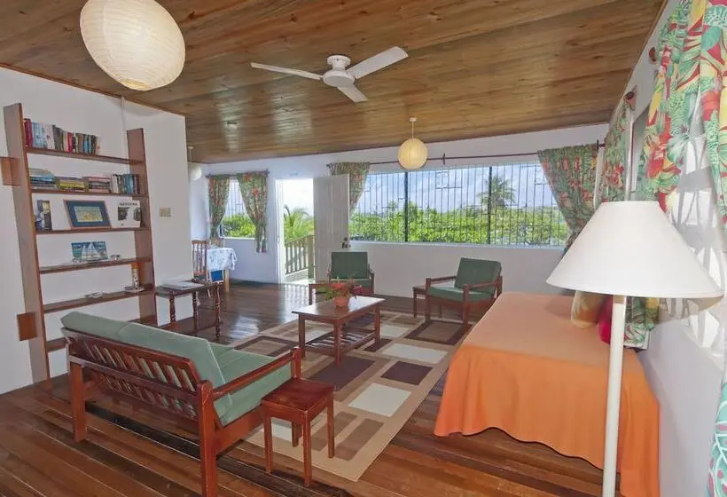 هتل Lance Aux Epines Cottages