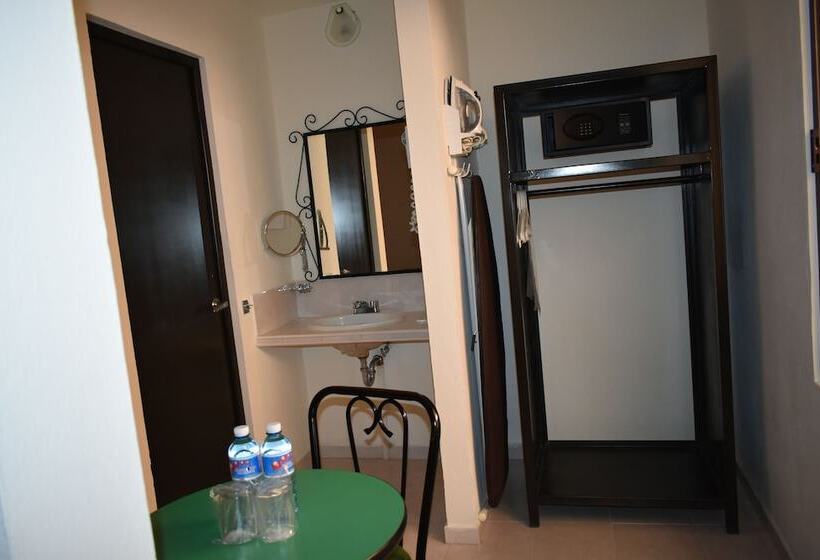 فندق Maya Tulipanes