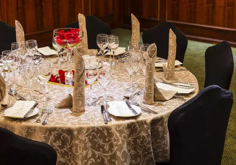 בית מלון כפרי Park Plaza Santiago