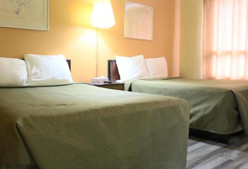 فندق Travellers Inn