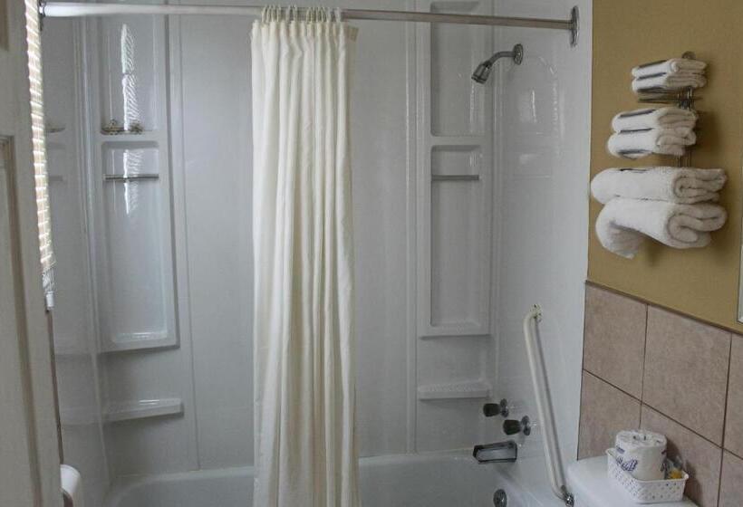 فندق Travellers Inn