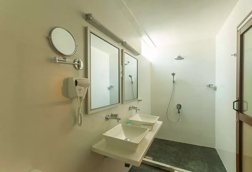 리조트 Calamander Unawatuna Beach