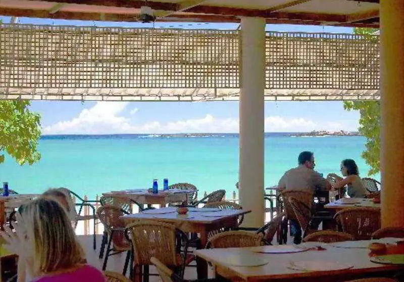 리조트 Calamander Unawatuna Beach