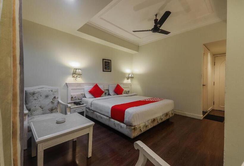 هتل Alpine Continental