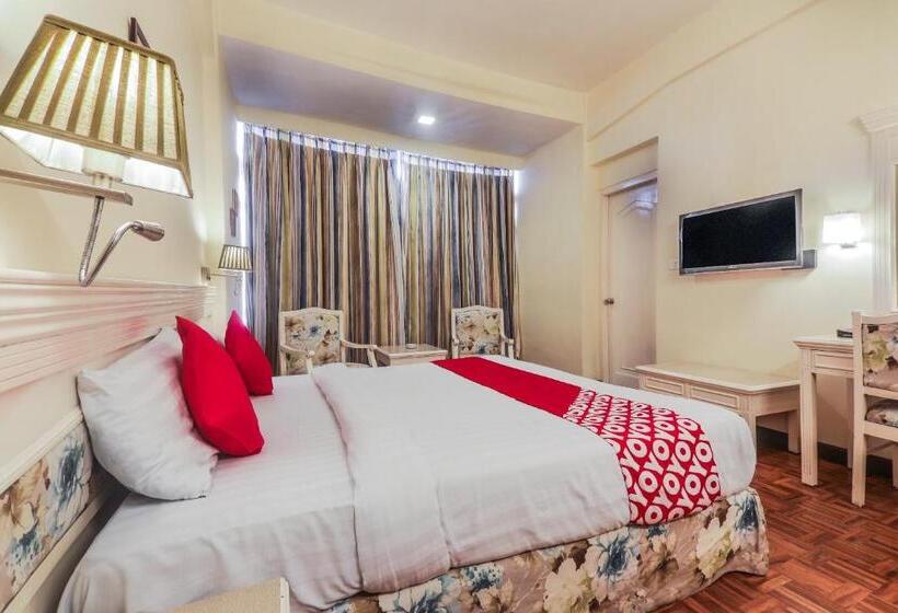 هتل Alpine Continental