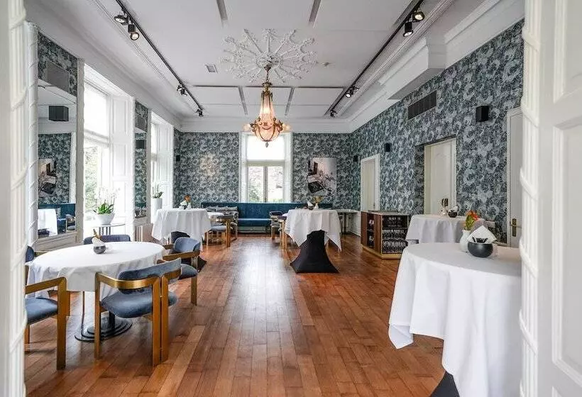호텔 Central Park Voorburg   Relais & Chateaux