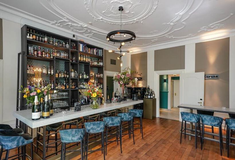 ホテル Central Park Voorburg   Relais & Chateaux