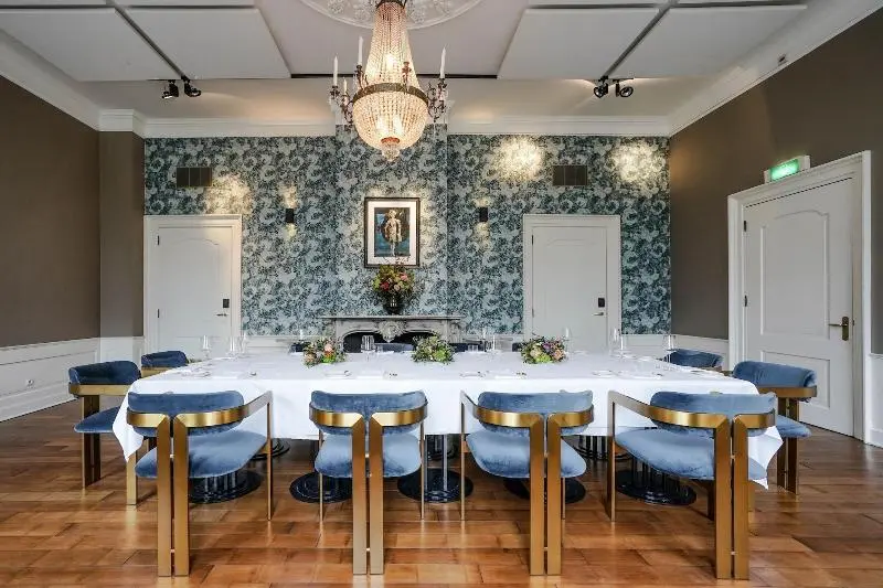 ホテル Central Park Voorburg   Relais & Chateaux