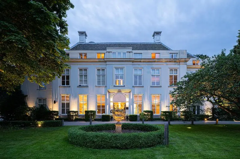 ホテル Central Park Voorburg   Relais & Chateaux