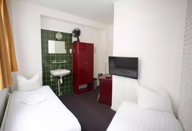 هتل Internationaal