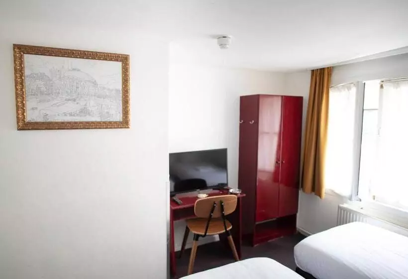 هتل Internationaal