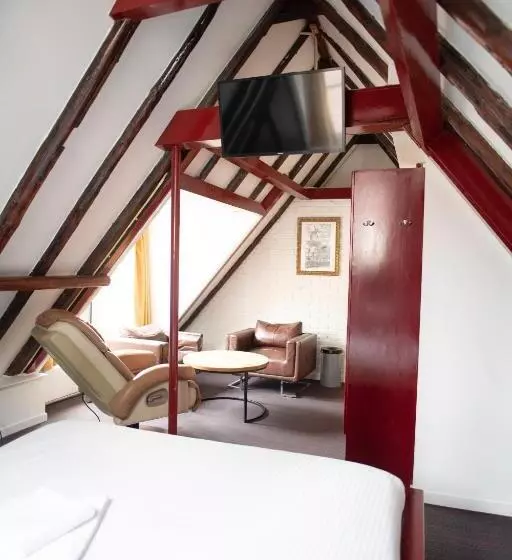 هتل Internationaal