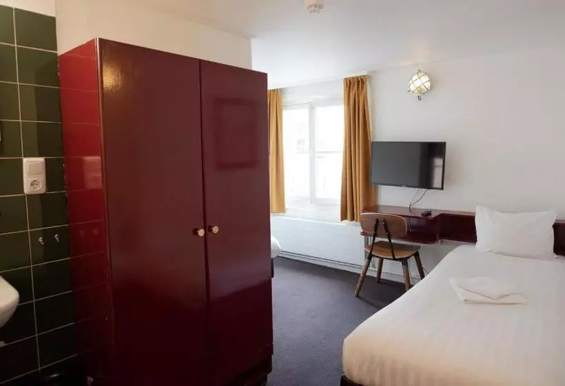 هتل Internationaal