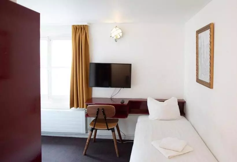 هتل Internationaal