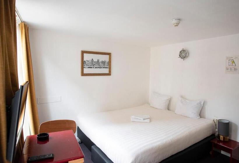 فندق Internationaal