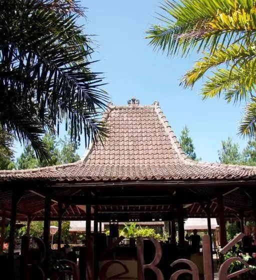 호텔 Puteri Gunung