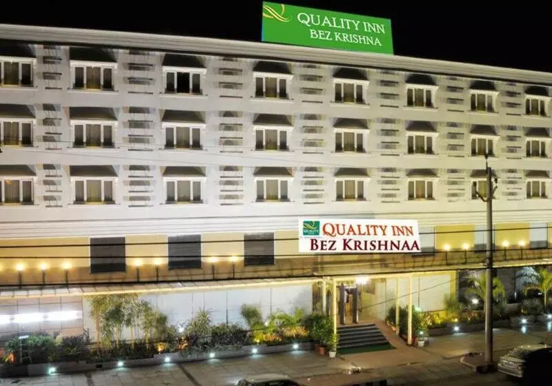Hotelli Quality Inn Bez Krishnaa