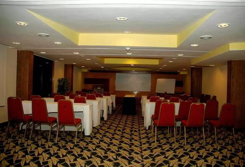 호텔 Regenta Central Deccan