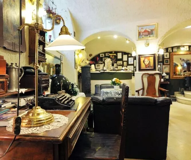 ホテル Senator Ház