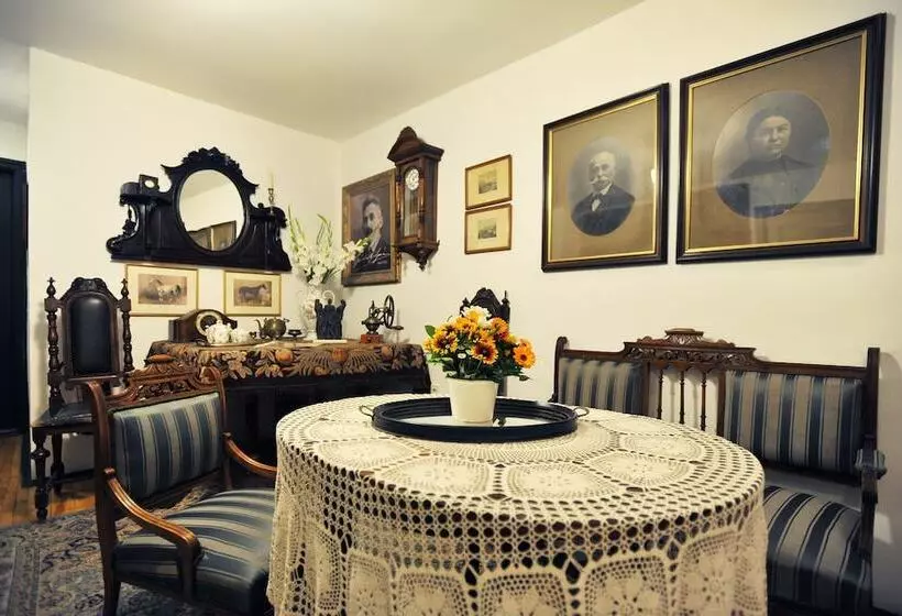 ホテル Senator Ház