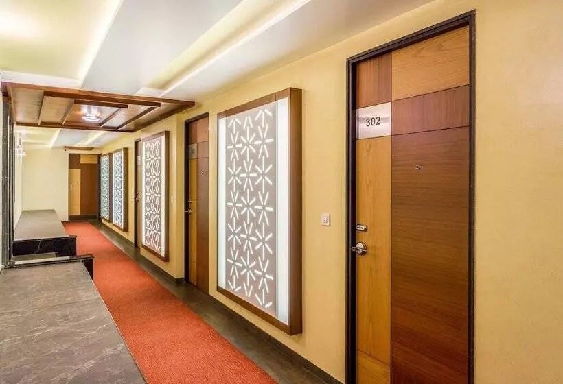 호텔 Treebo Ambassador