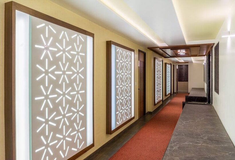 Hotel Treebo Ambassador