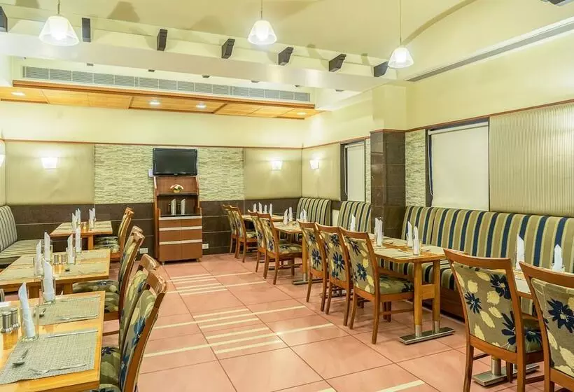 호텔 Treebo Ambassador