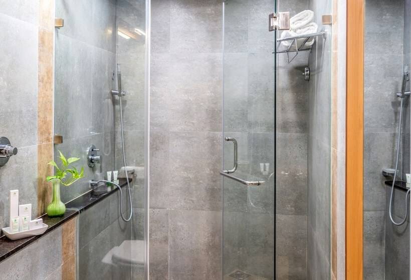 Hotel Treebo Ambassador