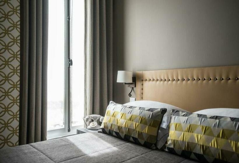 هتل Apollon Montparnasse