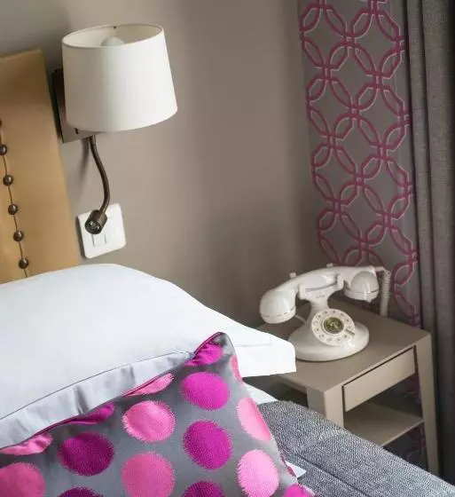 هتل Apollon Montparnasse