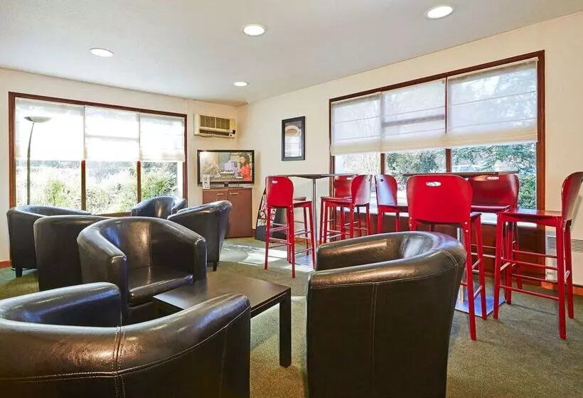 בית מלון כפרי Campanile Aix En Provence Est Meyreuil