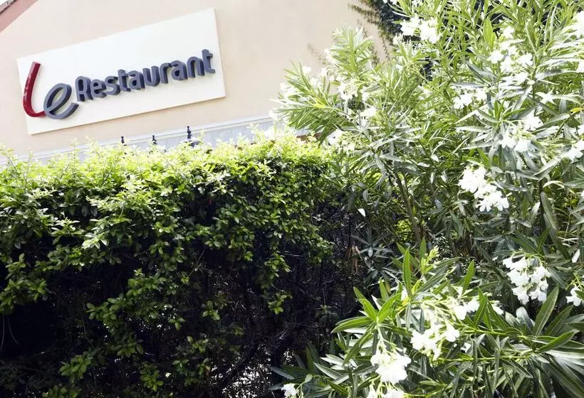 בית מלון כפרי Campanile Aix En Provence Est Meyreuil