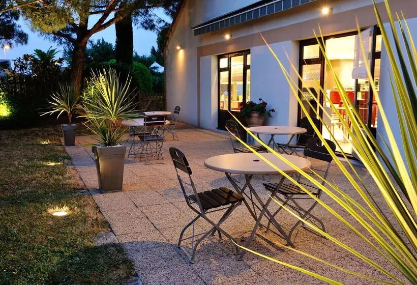 Отель Campanile Marmande