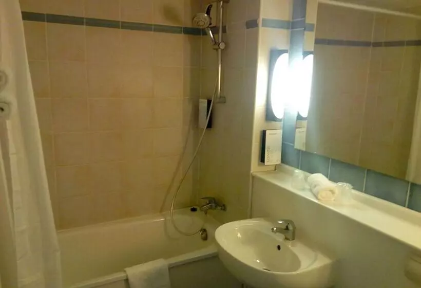 Отель Campanile Marmande