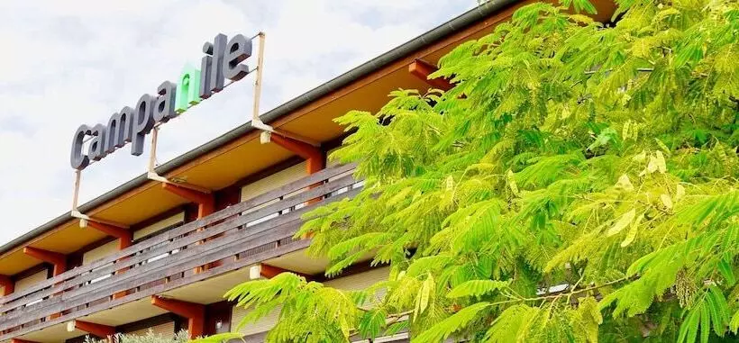 Отель Campanile Saintes