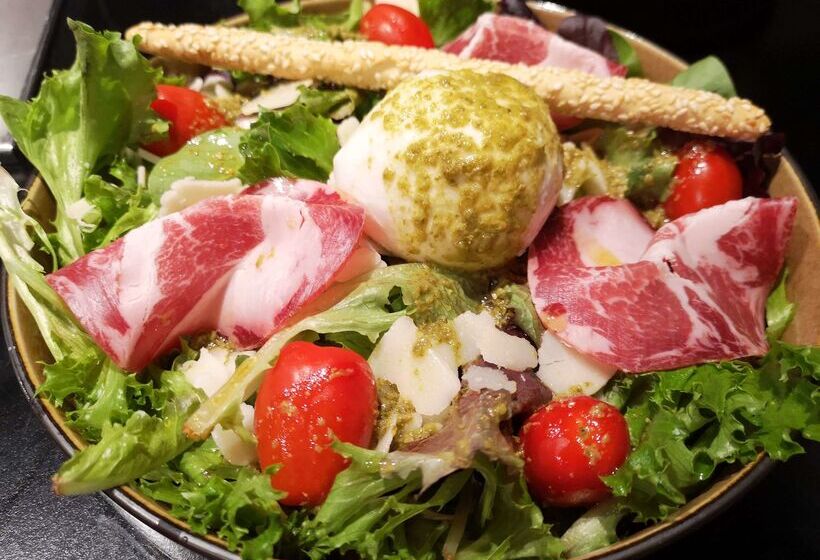 ホテル Campanile Toulouse Purpan