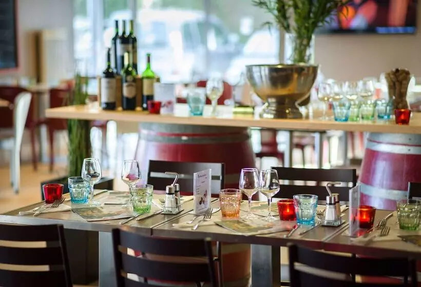 Отель Campanile Toulouse Purpan