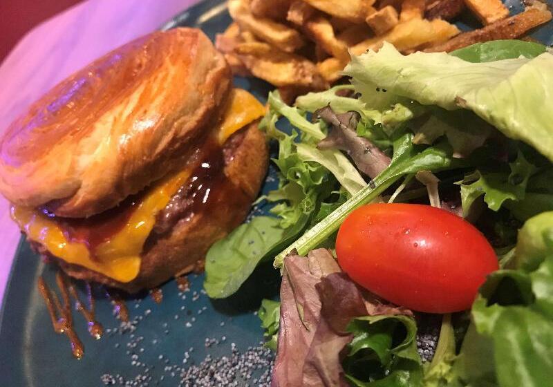 ホテル Campanile Toulouse Purpan