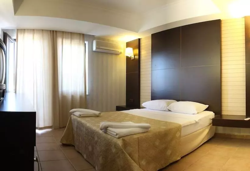 هتل Club Munamar Beach Resort – All Inclusive