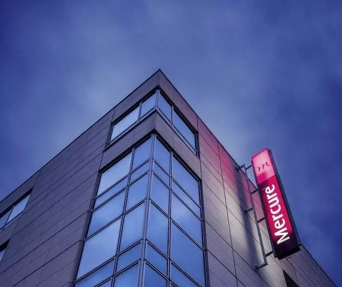 Отель Hôtel Mercure Paris Massy Gare Tgv