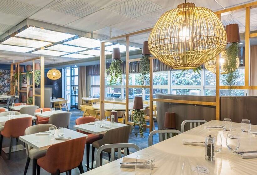 هتل Hôtel Mercure Paris Massy Gare Tgv