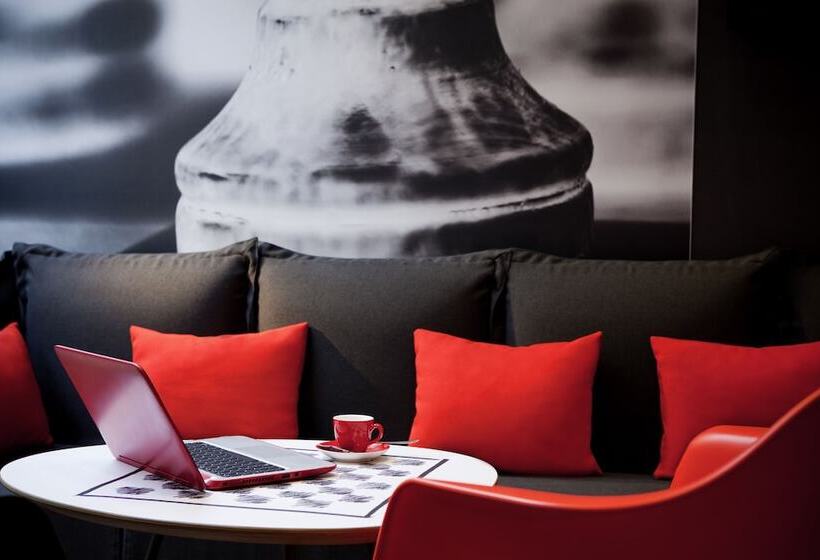 هتل Ibis Issy Les Moulineaux Val De Seine