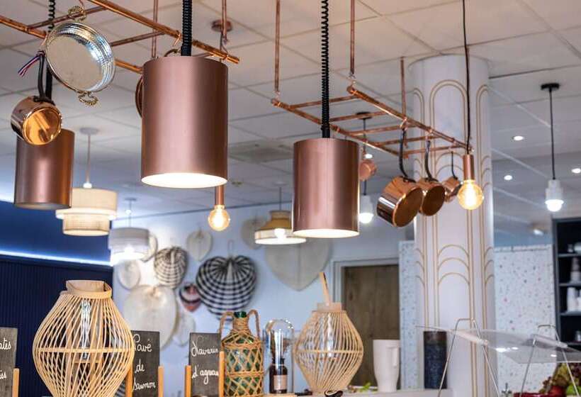 هتل Ibis Issy Les Moulineaux Val De Seine