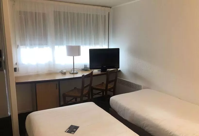 Отель Kyriad Niort   La Crèche